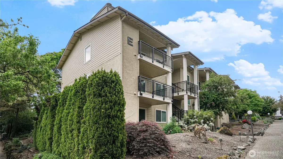 13616 NE 7th Street #E3, Bellevue, WA 98005 - #1