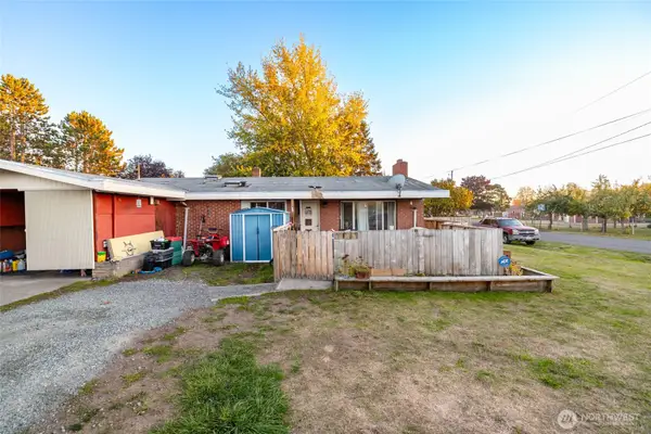 723 SE 6th Avenue, Oak Harbor, WA 98277