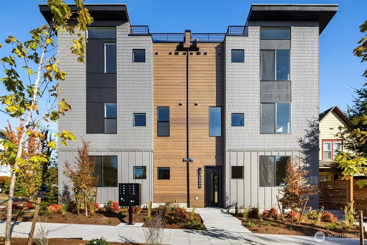 3842 Linden Avenue N, Seattle, WA 98103 - #1