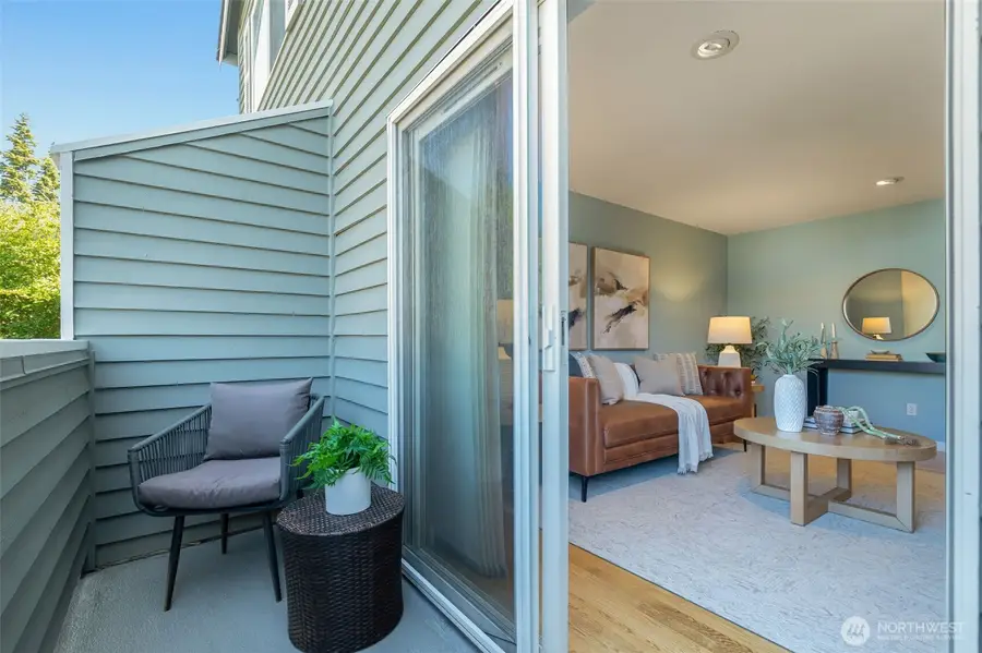 8504 29th Avenue Nw, Seattle, WA 98117 - #3