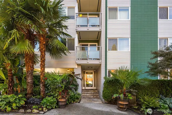 705 E Republican Street #401, Seattle, WA 98102