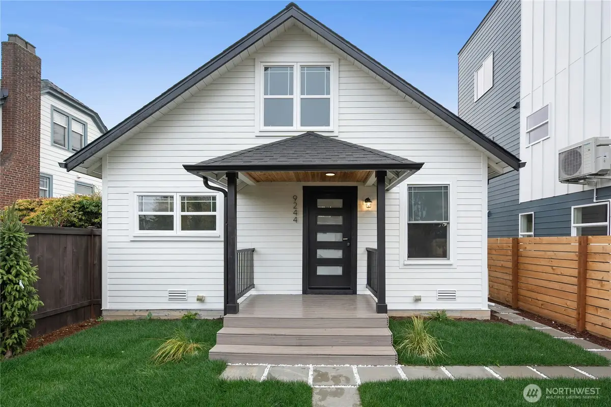 9244 Dayton Avenue N, Seattle, WA 98103 - #1