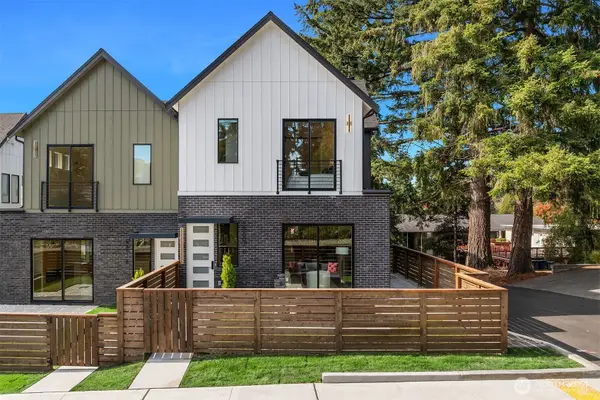 18607 104th Avenue Ne #B, Bothell, WA 98011