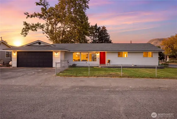 501 1st Street S, Brewster, WA 98812