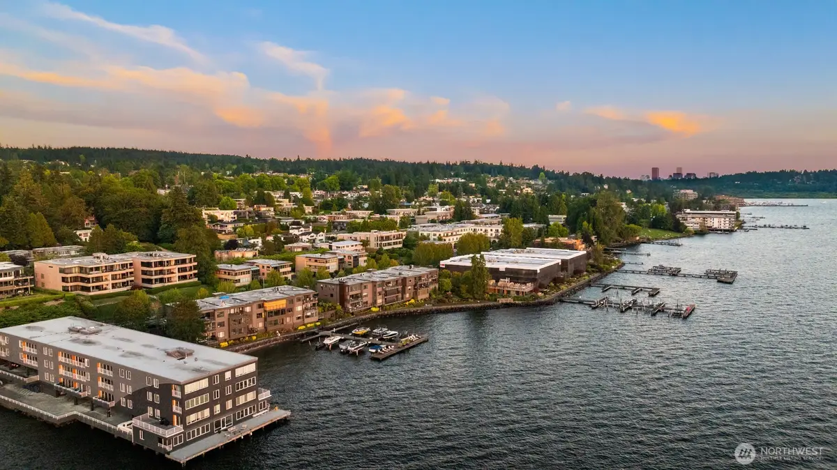 807 Lake Street S #201, Kirkland, WA 98033 - #1