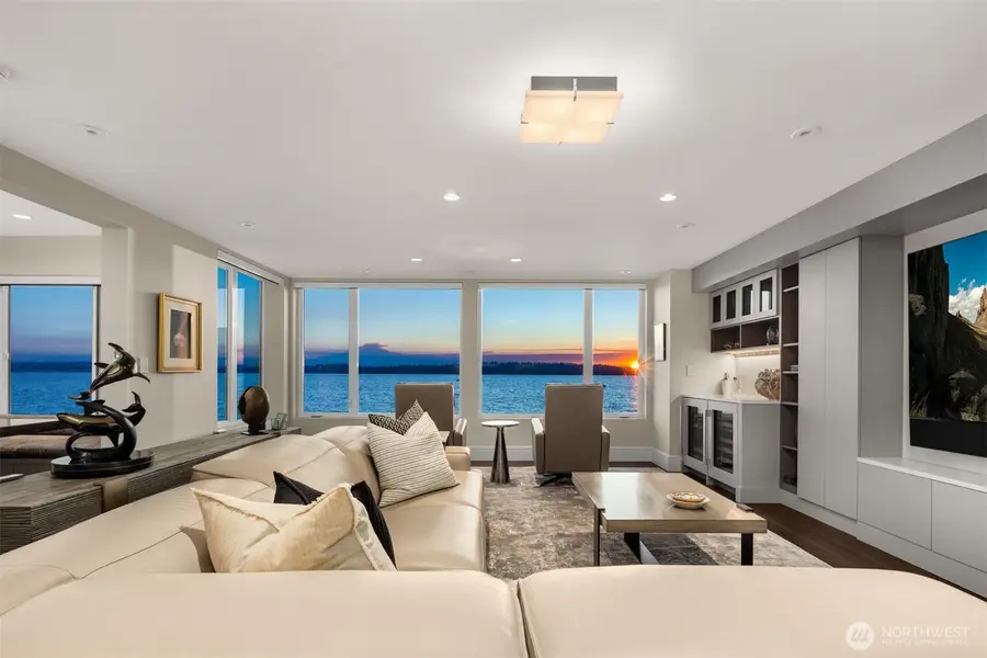 807 Lake Street S #201, Kirkland, WA 98033 - #2