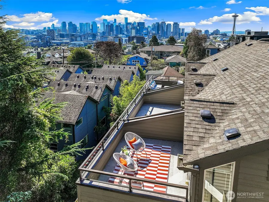 1512 Taylor Avenue N #C, Seattle, WA 98109 - #2