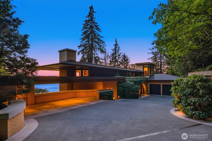 415 Shoreland Drive Se, Bellevue, WA 98004 - #2