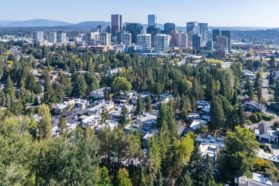 1622 103rd Place Ne #L2, Bellevue, WA 98004 - #2