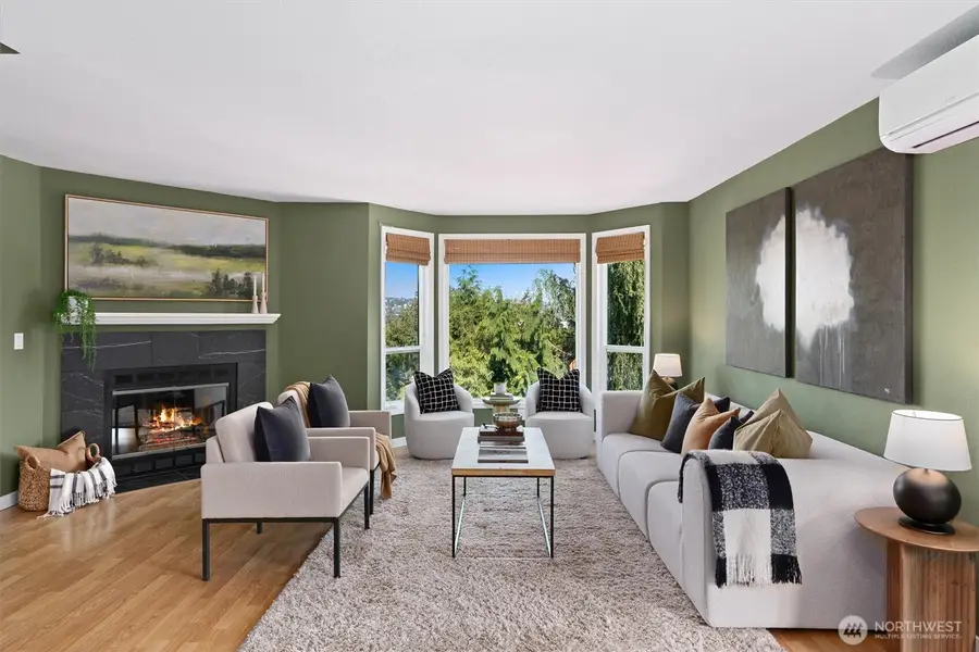 3802 25th Avenue W, Seattle, WA 98199 - #3