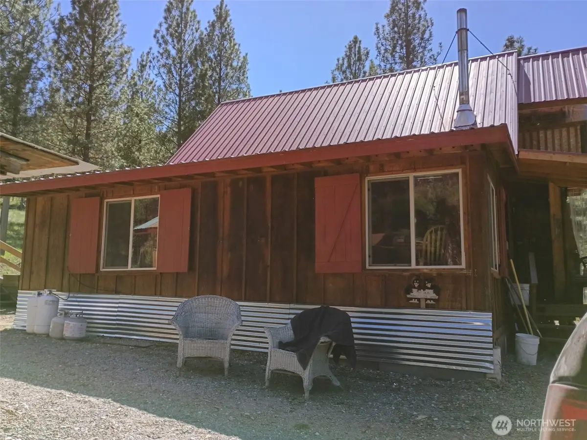 12 Caribou Road, Tonasket, WA 98855 - #1