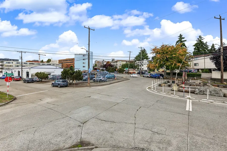 5112 Russell Avenue Nw, Seattle, WA 98107 - #3