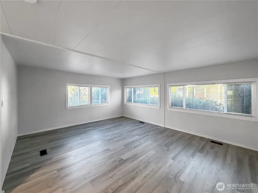 2101 S 324th Street, Federal Way, WA 98003 - #3
