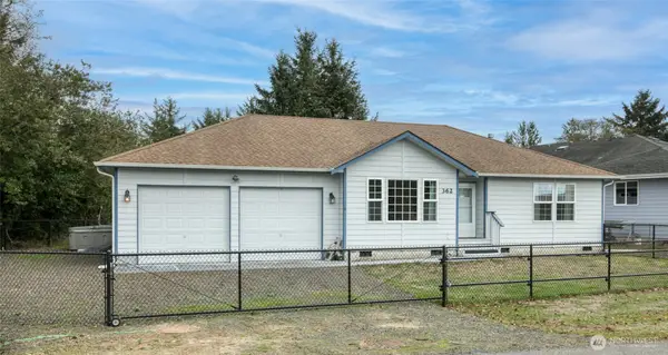 362 Lake Bay Loop Se, Ocean Shores, WA 98569