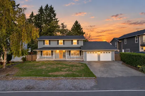 2823 199th Avenue Ct E, Bonney Lake, WA 98391