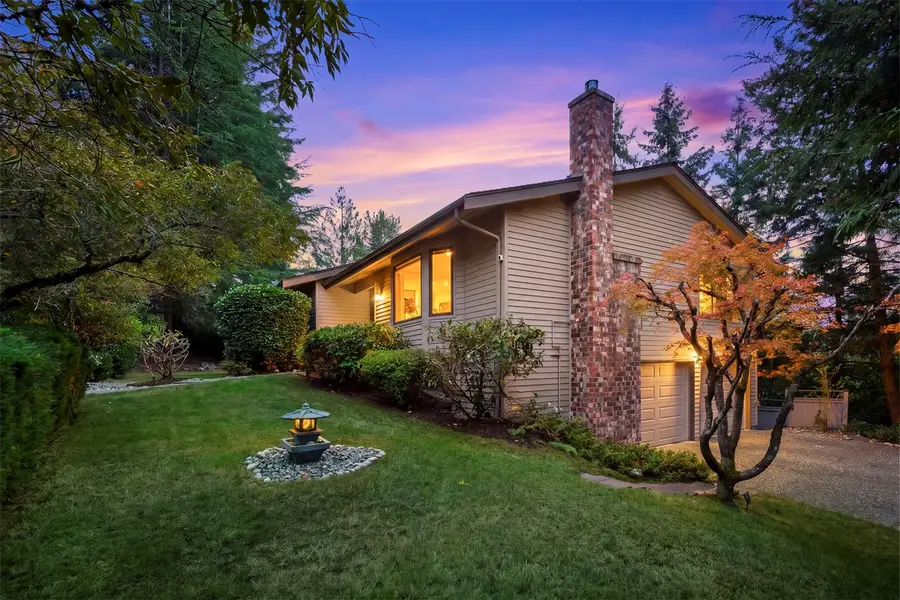 13233 SE 51st Place, Bellevue, WA 98006 - #2