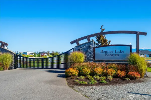 6810 233rd Ave E, Buckley, WA 98321