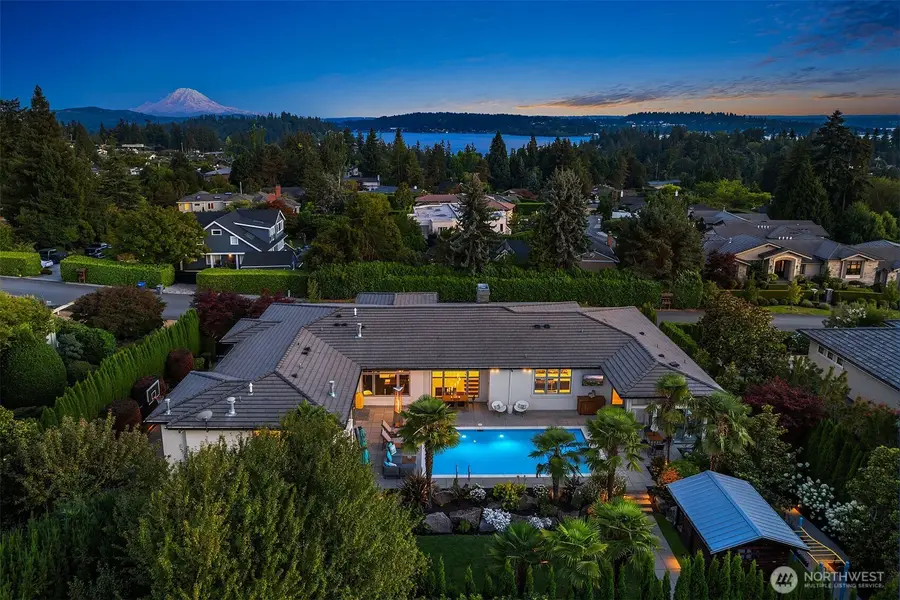 9040 NE 14th Street, Clyde Hill, WA 98004 - #2