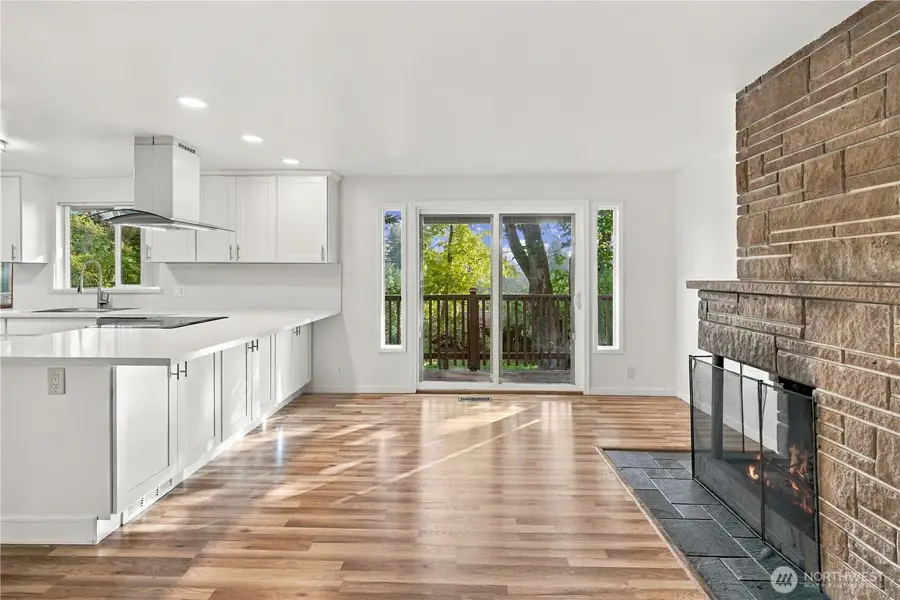 11018 27th Avenue Ne, Seattle, WA 98125 - #2
