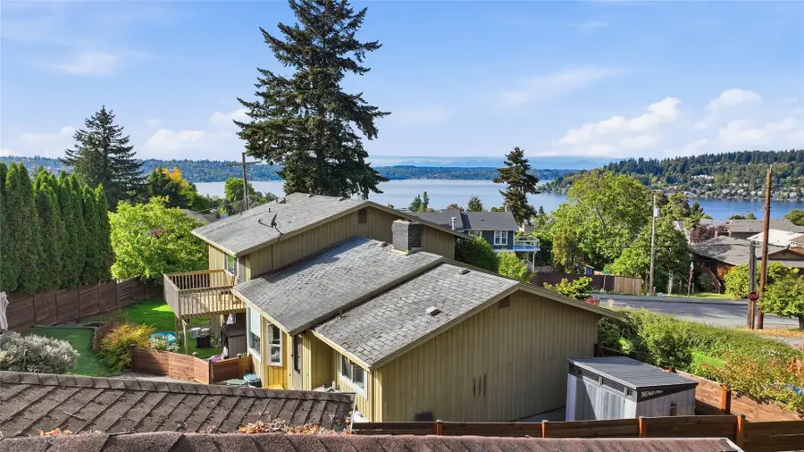 1307 N 32nd Street, Renton, WA 98056 - #2