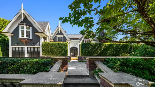 530 36th Avenue E, Seattle, WA 98112