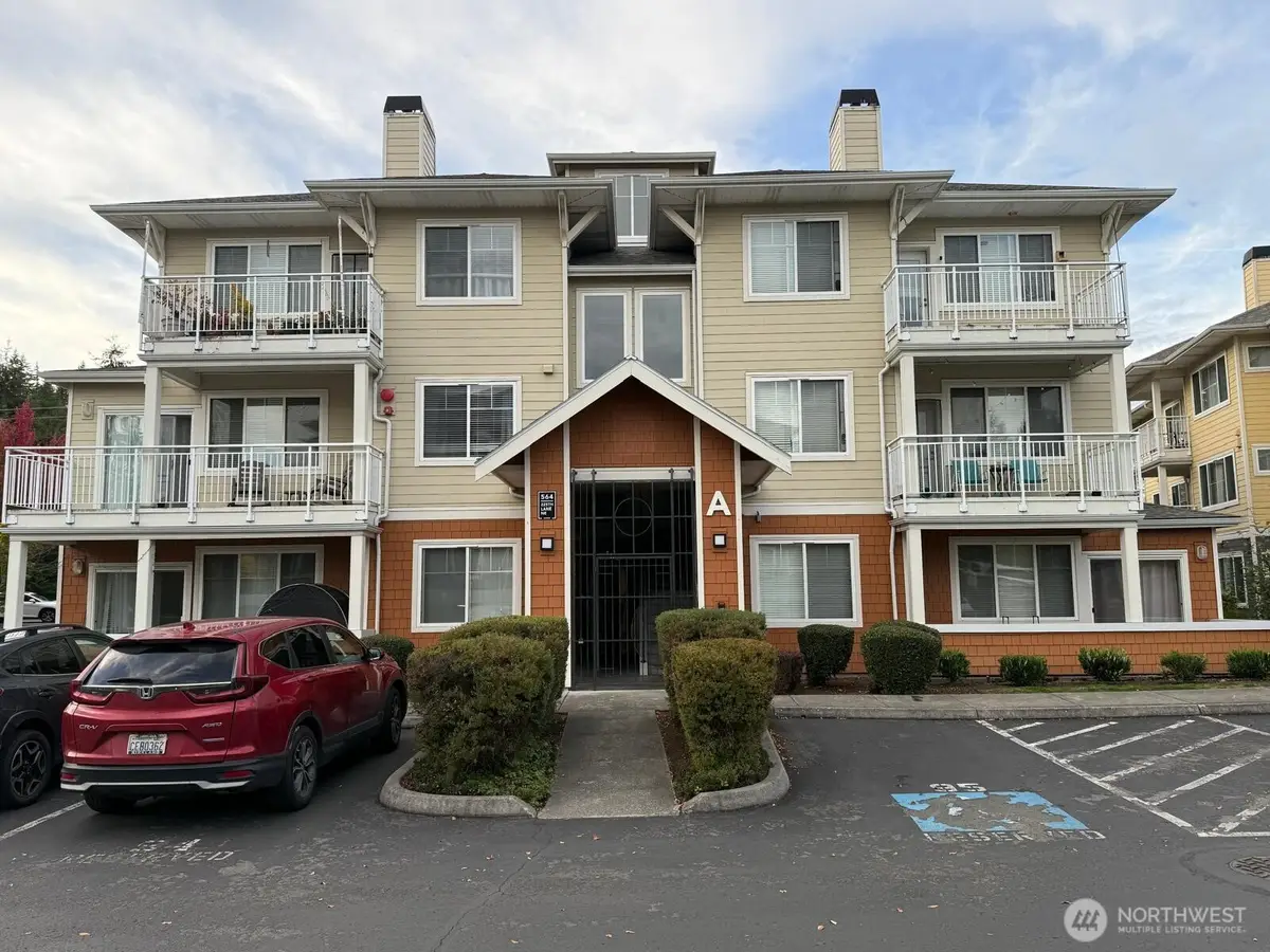 564 225th Lane Ne #A 105, Sammamish, WA 98074 - #1