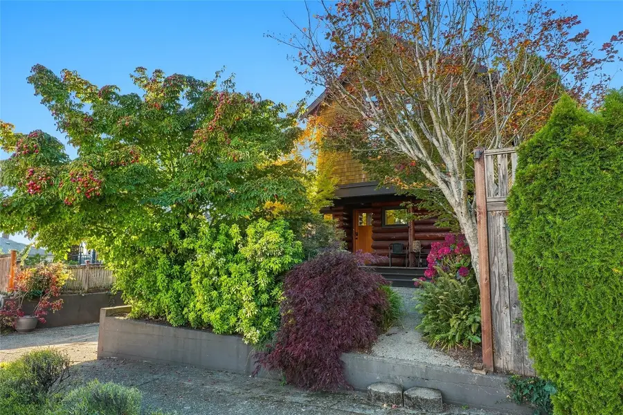 8423 40th Avenue Sw, Seattle, WA 98136 - #2