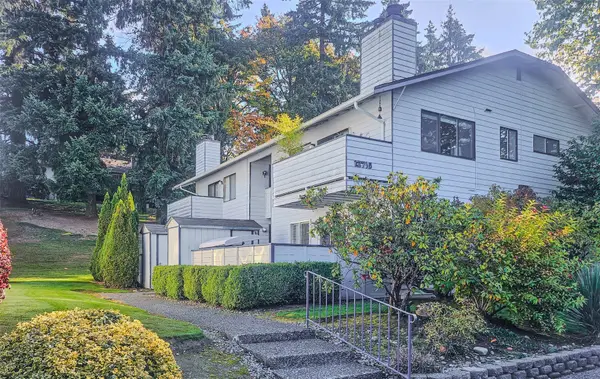12715 NE 144th Street #D153, Kirkland, WA 98034