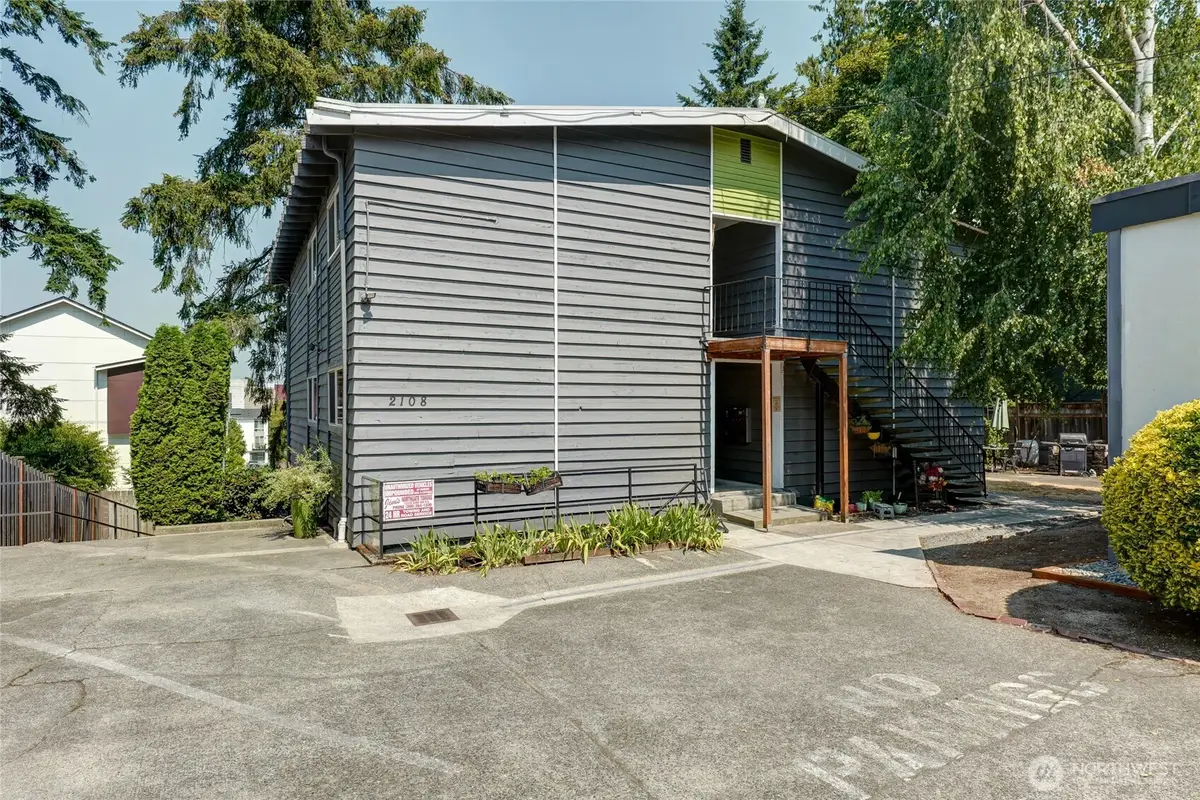 2108 NE 85th Street, Seattle, WA 98115 - #1