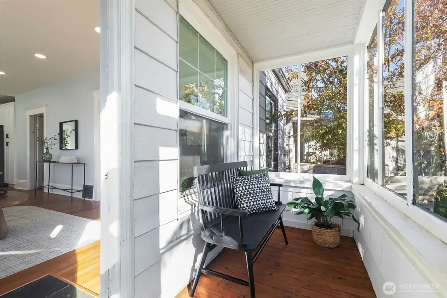 106 NE 54th Street, Seattle, WA 98105 - #2