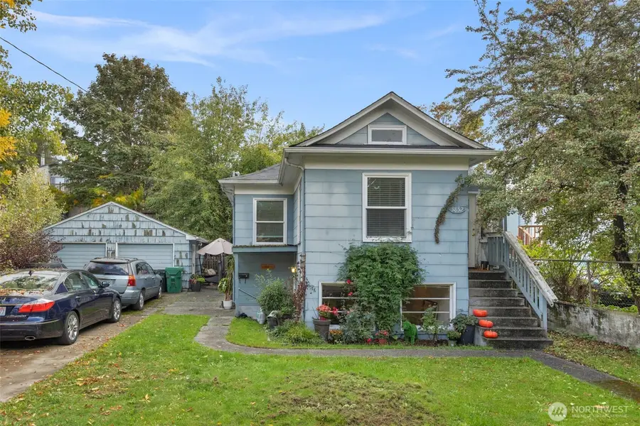 3852 Courtland Place S, Seattle, WA 98118 - #2