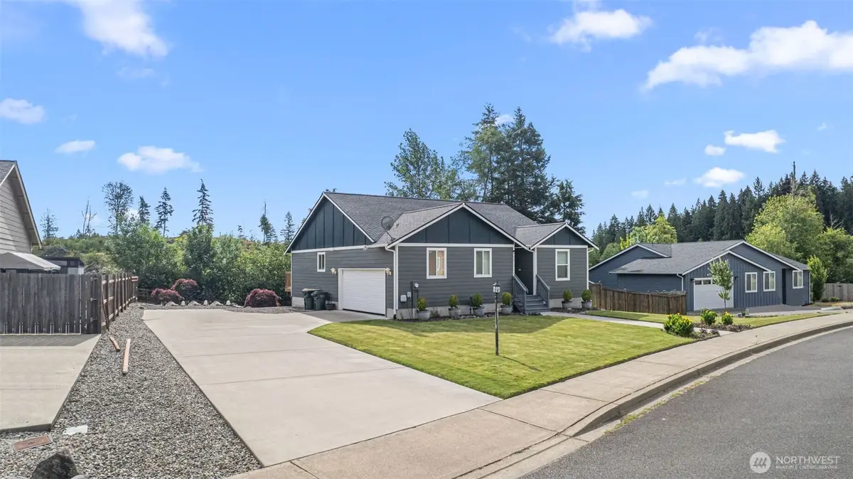 905 Cody Street Se, Rainier, WA 98576 - #1