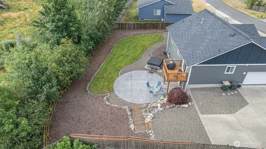 905 Cody Street Se, Rainier, WA 98576 - #3