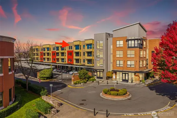 210 W Pioneer Avenue #311, Puyallup, WA 98371