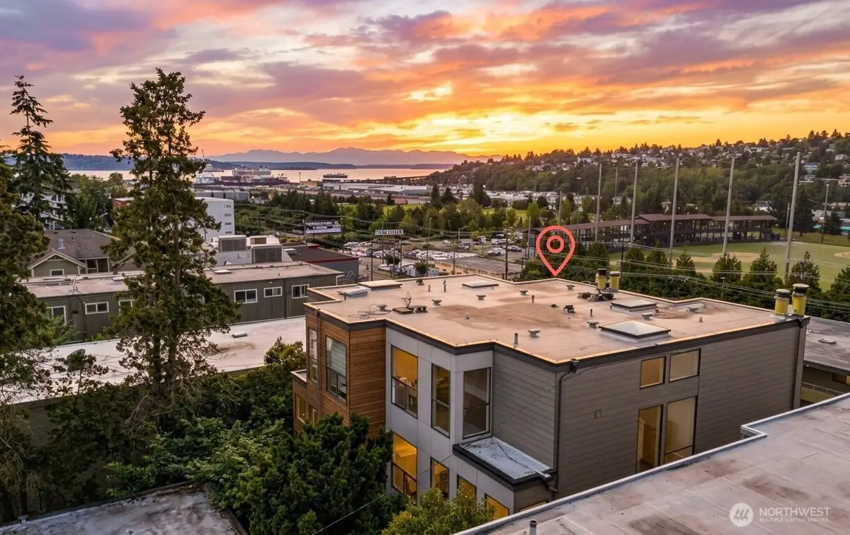 2831 Fourteenth Ave W #2, Seattle, WA 98119 - #1