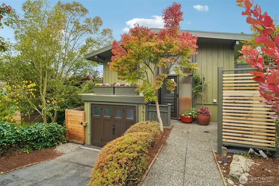 3611 30th Avenue W, Seattle, WA 98199 - #2