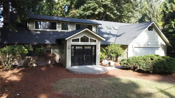 8825 32nd Street E, Edgewood, WA 98371