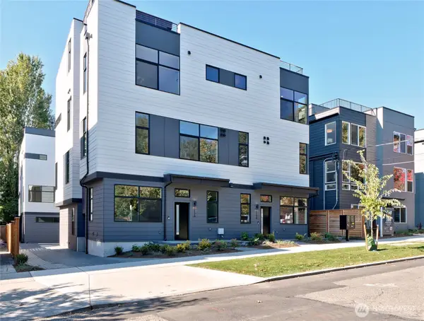 715 15th Avenue #A, Seattle, WA 98122