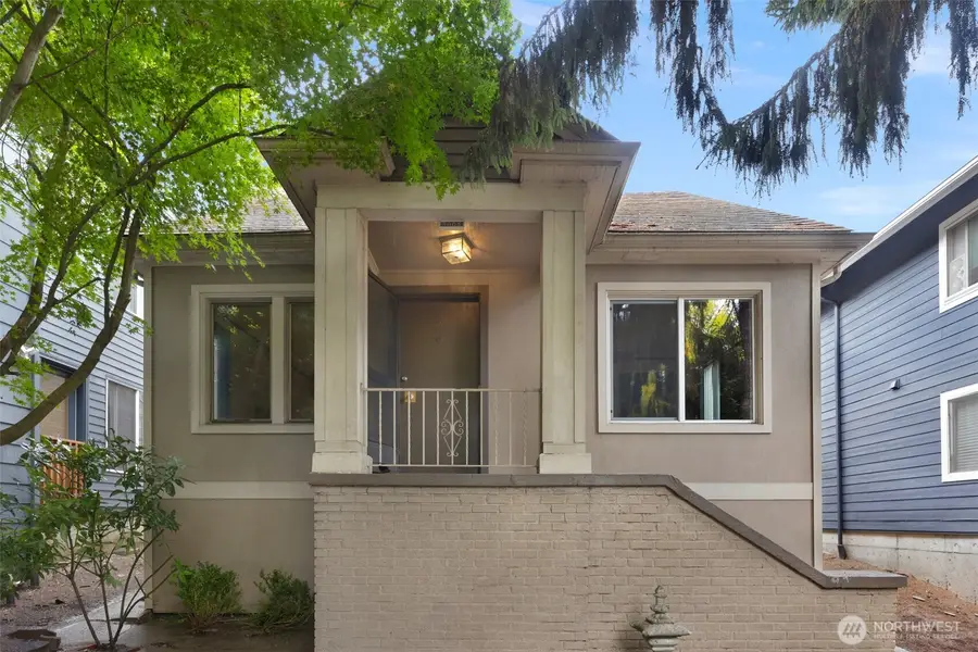 3005 3rd Avenue W, Seattle, WA 98119 - #2