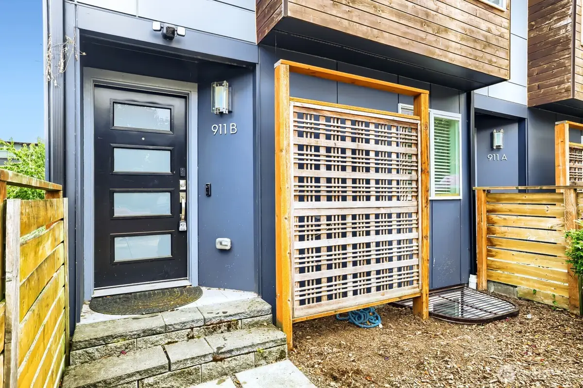 911 N 104th Street #B, Seattle, WA 98133 - #1