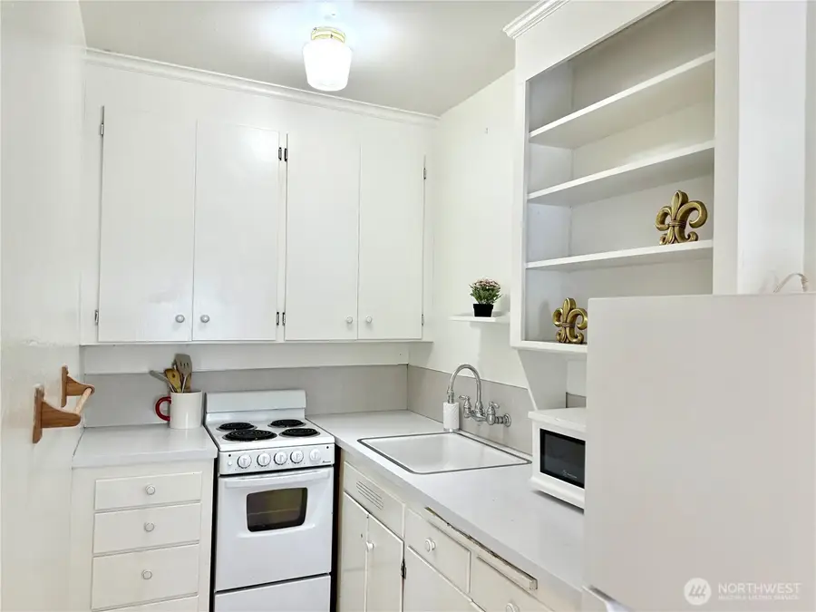 4725 15th Avenue Ne #27, Seattle, WA 98105 - #3