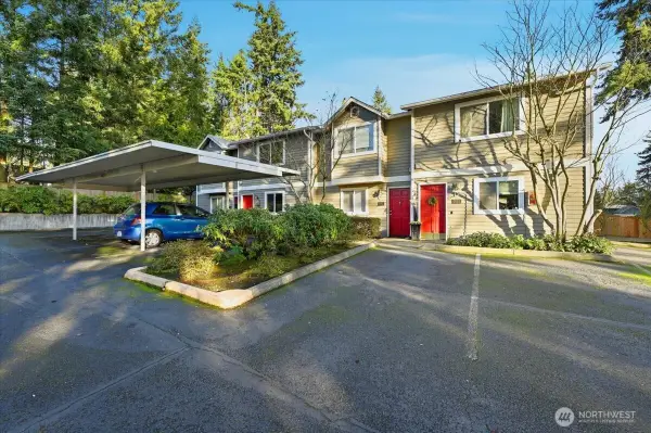 7031 210th Street Sw #B, Lynnwood, WA 98036