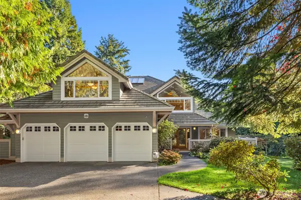 10133 Citation Court Ne, Bainbridge Island, WA 98110