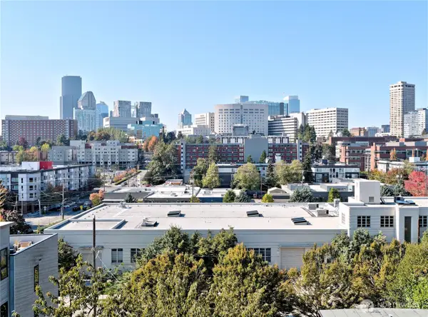 717 15th Avenue #D, Seattle, WA 98122