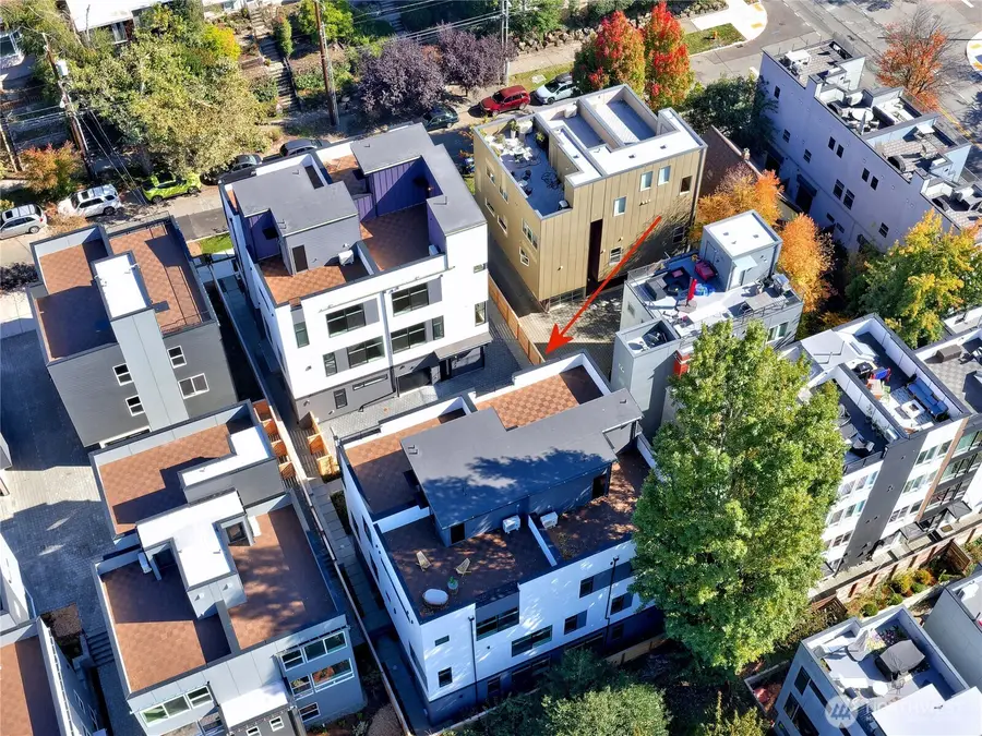 717 15th Avenue #D, Seattle, WA 98122 - #3