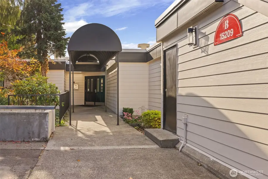 15209 Sunwood Boulevard #B26, Tukwila, WA 98188 - #3