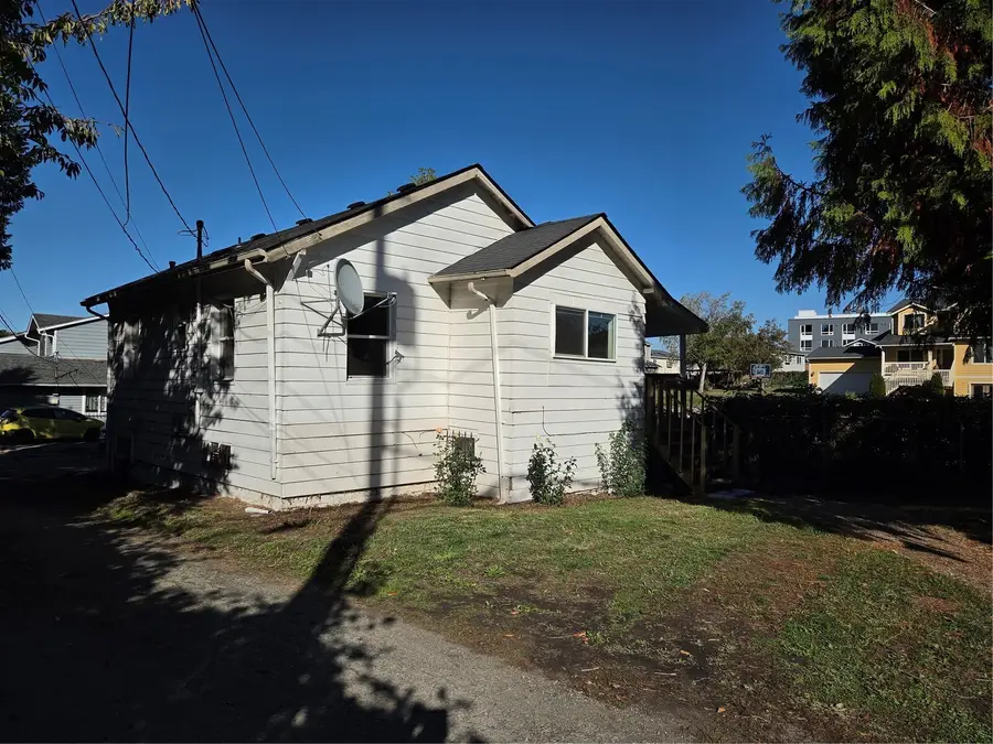 3700 S Holly Street, Seattle, WA 98118 - #2