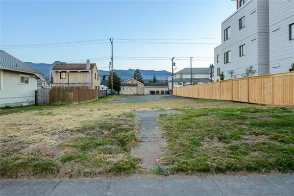 130 W Second St, Port Angeles, WA 98362
