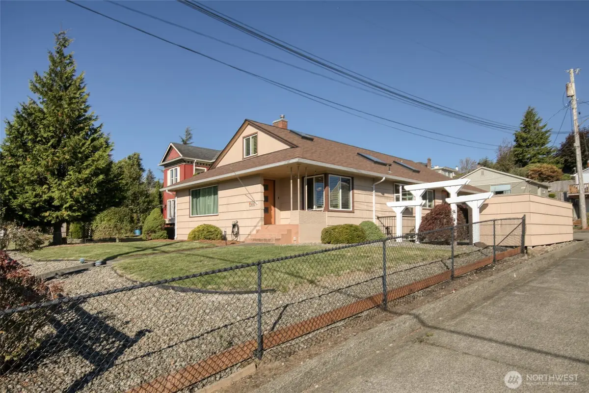 418 W 6th Street, Aberdeen, WA 98520 - #1
