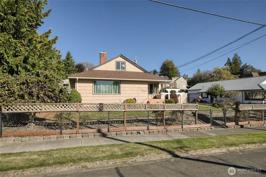 418 W 6th Street, Aberdeen, WA 98520 - #2